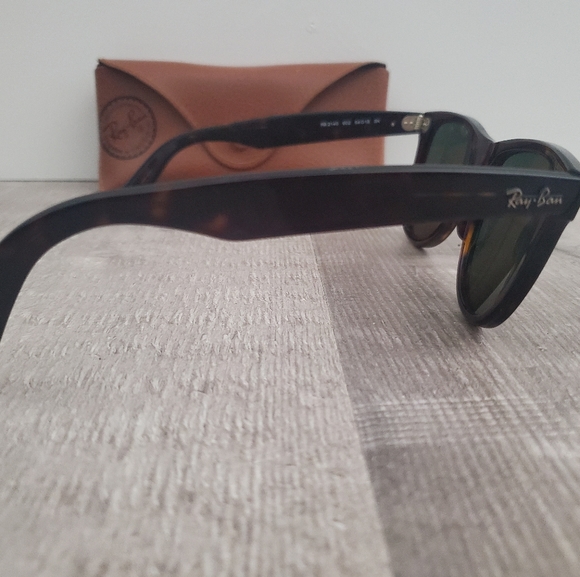 Ray Ban Wayfarer - Picture 2 of 5